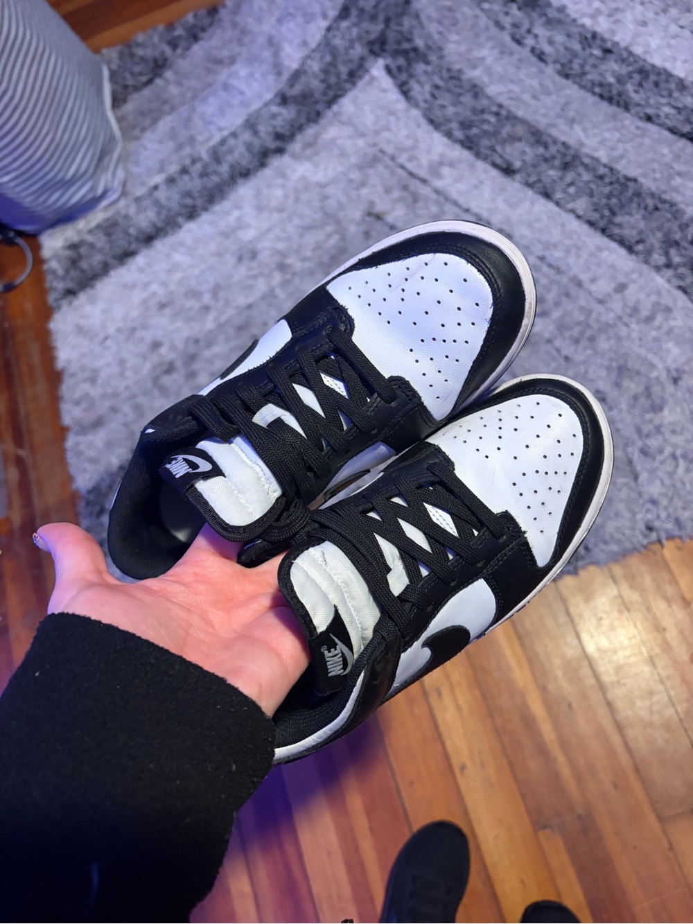 Nike Kids Black and White Low-Top Sneakers 7Y